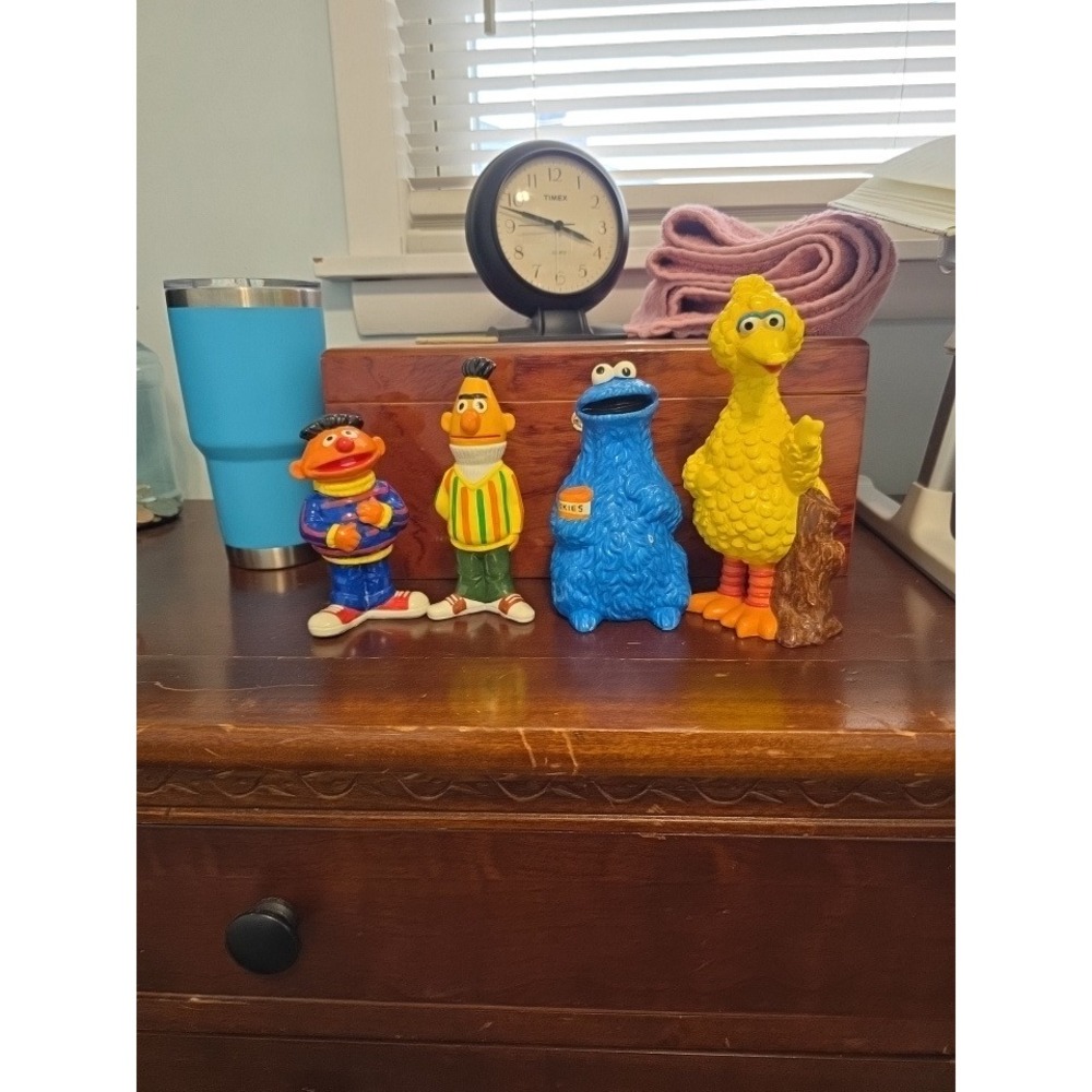 Gorham Sesame Street Ceramic Figurines Set Big Bird Cookie Monster Bert Ernie